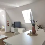 Ria House E *